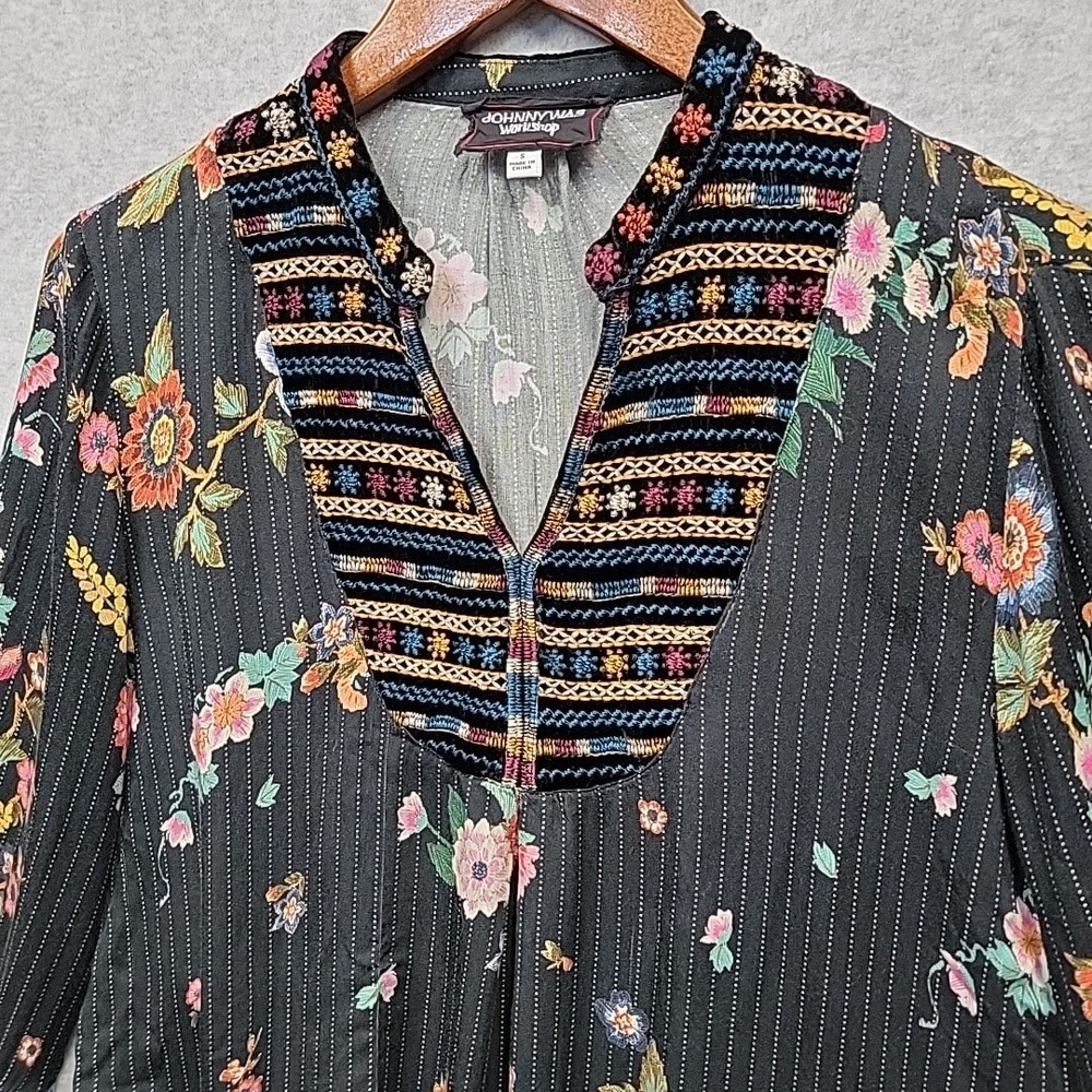 JOHNNY WAS Workshop Blouse Top Embroided‎ Black Floral Pinstripes Women's Size S